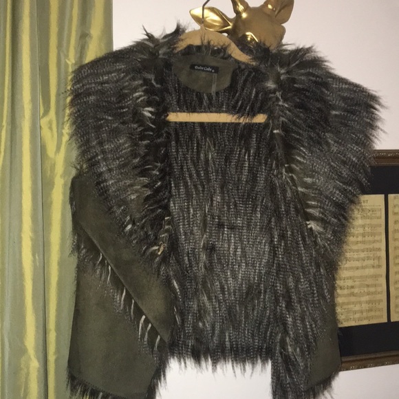 Dolce Cabo Vest Size S - Picture 2 of 5